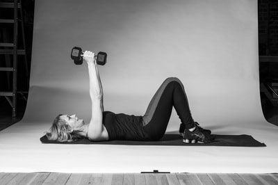 Chest Press: Twist Dumbbells - Photo 7