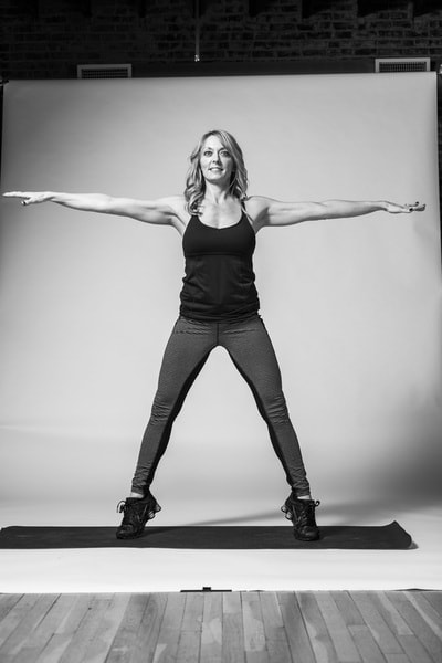 Plie Squat [Both Tip Toes] - Photo 3