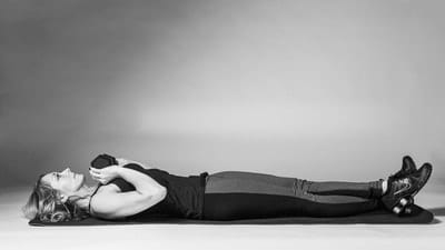 Weighted Crunches [Legs Straight] - Photo 3